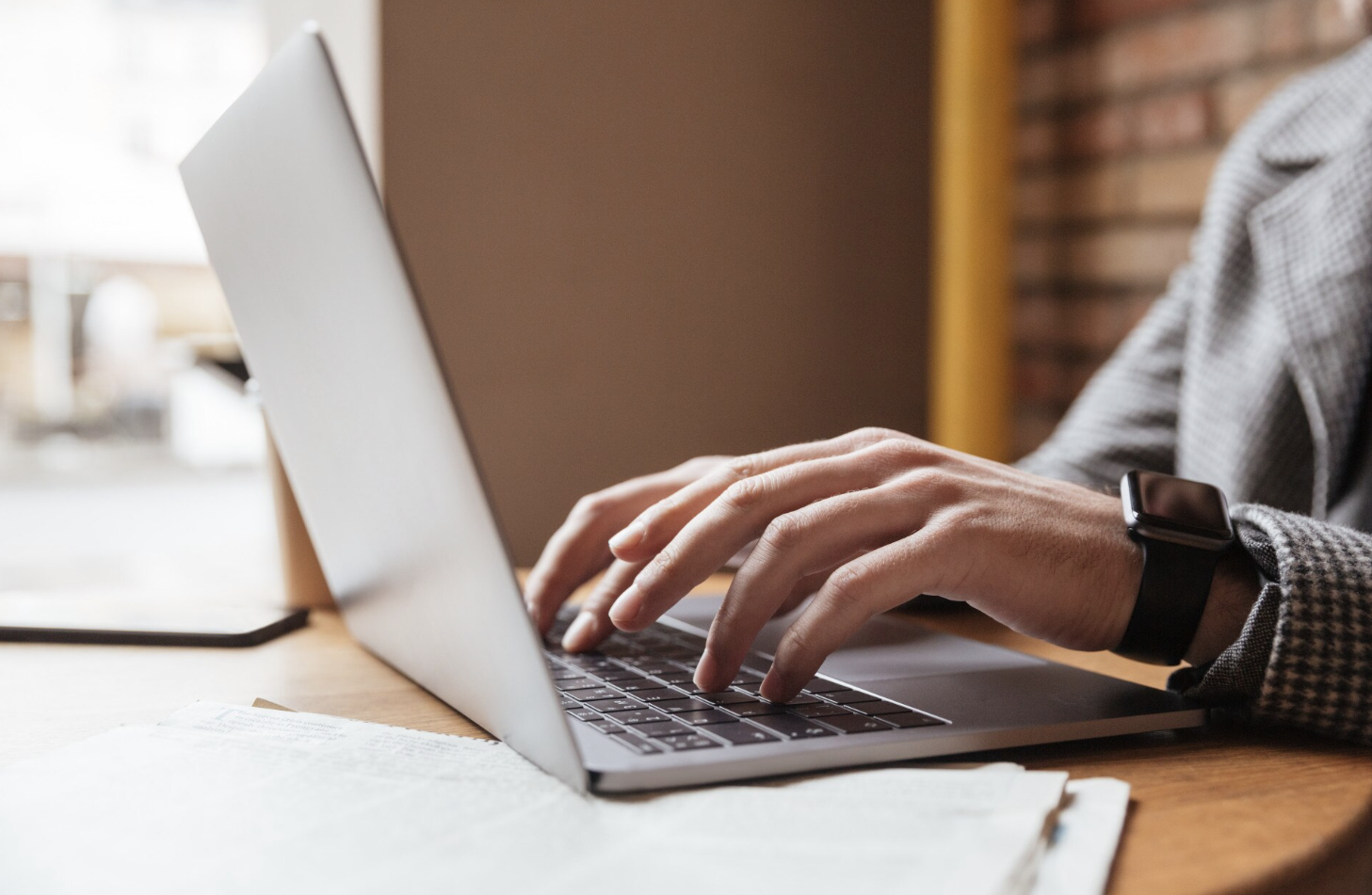 Психологи из Барнаула поделились мнениями, может ли искусственный интеллект заменить людям живое общение Психологи из Барнаула поделились мнениями, может ли искусственный интеллект заменить людям живое общение - Вечерний Барнаул, 15.03.2026