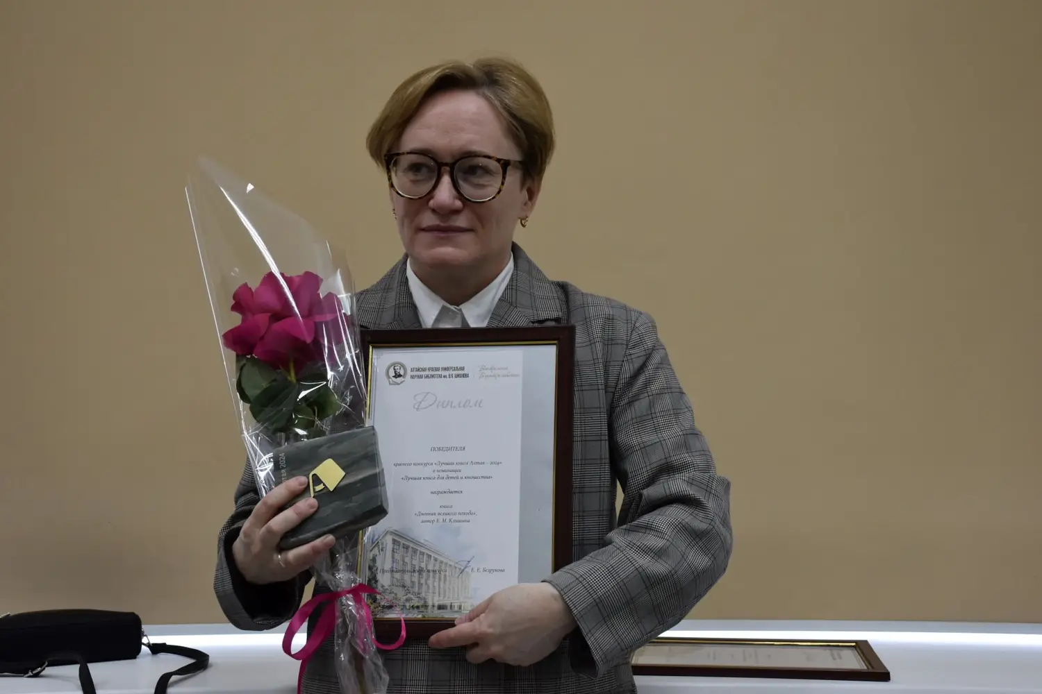 Произведения барнаульской писательницы вошли в топ лучших книг для детей и подростков в России - Вечерний Барнаул, 11.07.2026