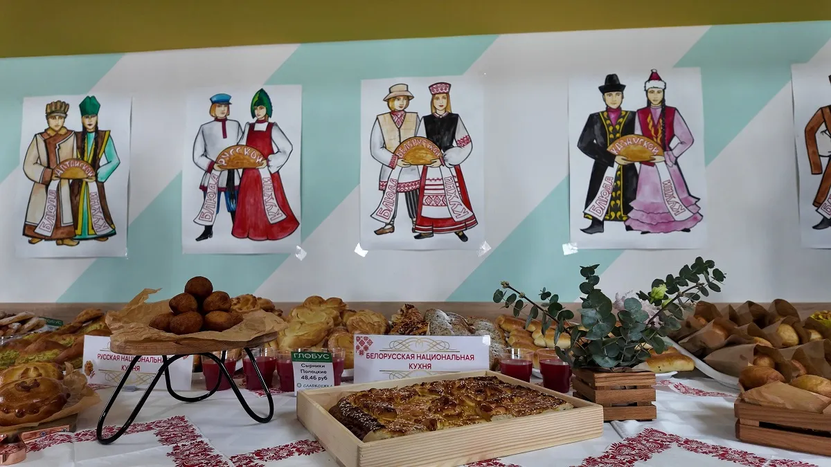 Фестиваль вкусов: в барнаульской школе №31 представили кухни народов Алтайского края - Вечерний Барнаул, 17.04.2026