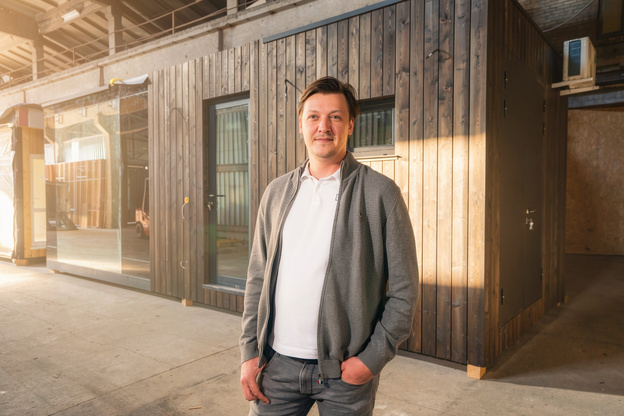 Барнаульский эксперт рассказал о переходе к промышленным стандартам и о том, появятся ли индивидуальные дома на маркетплейсах - Вечерний Барнаул, 15.04.2026