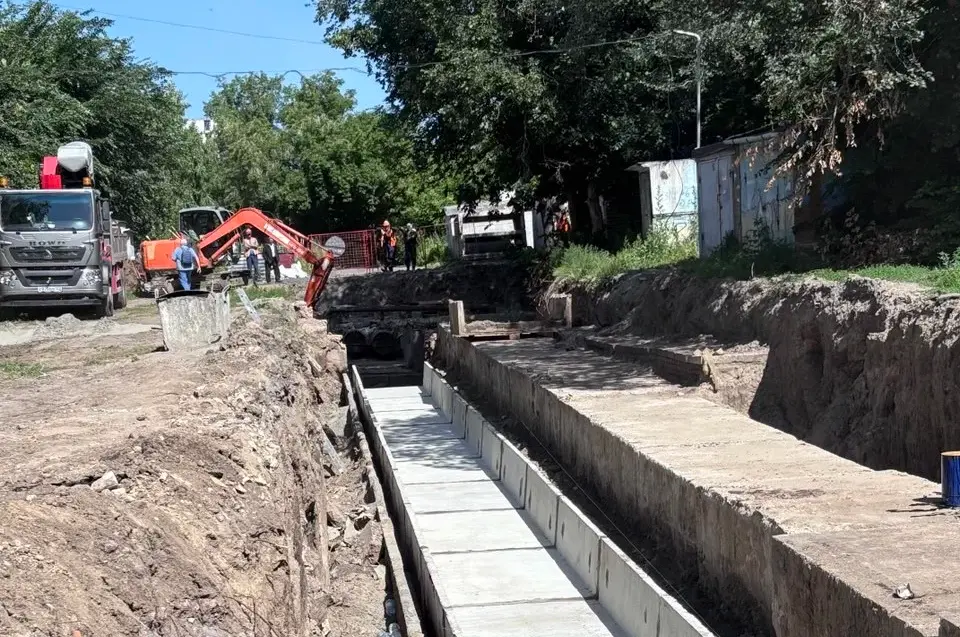 Дефекты теплосетей устраняют в Барнауле после второго этапа гидравлических испытаний - Вечерний Барнаул, 01.07.2025