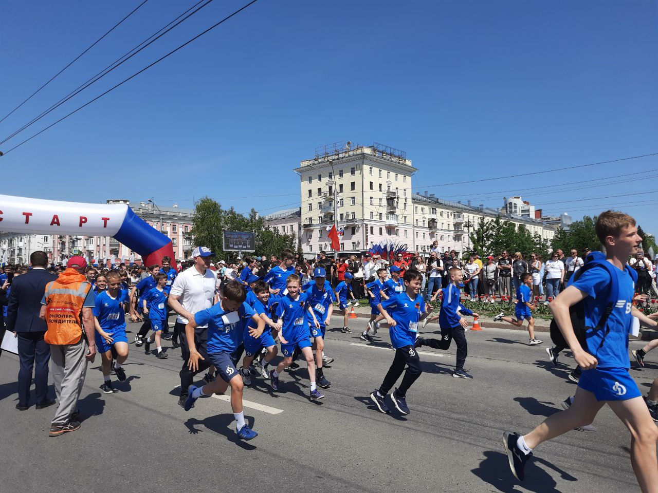 В Барнауле стартовал пробег «Кольцо Победы» - Вечерний Барнаул, 09.05.2025
