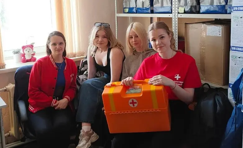 Барнаульские волонтёры-медики изучают работу подстанции скорой помощи - Вечерний Барнаул, 16.05.2025