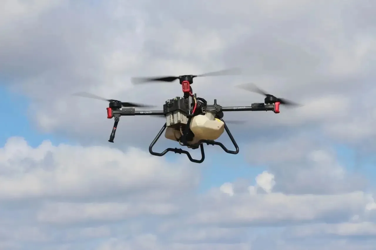 Алтайские аграрии планируют обработать почти 85 тысяч гектаров полей с помощью беспилотников - Вечерний Барнаул, 05.03.2026