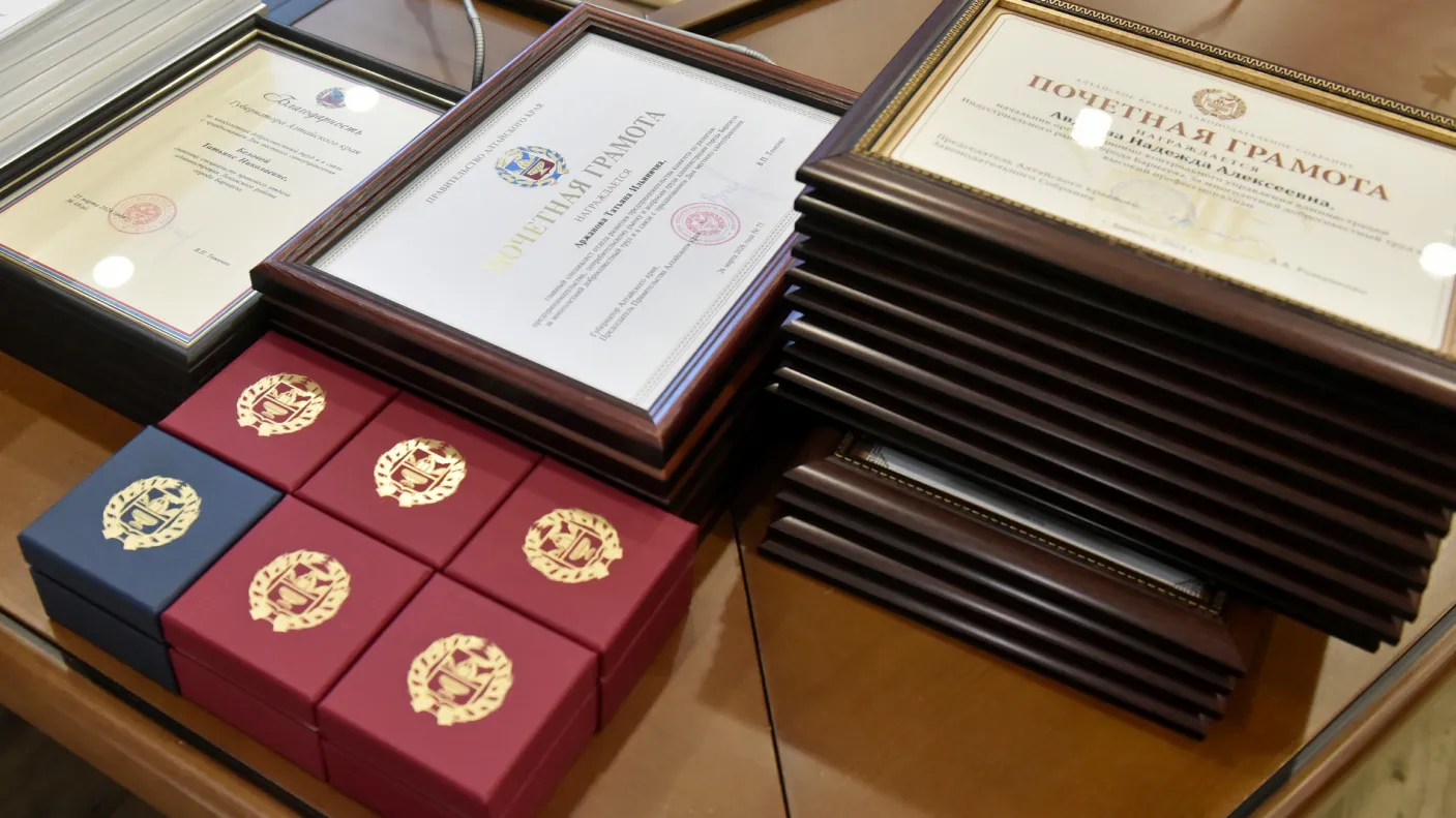 Торжественное мероприятие, посвящённое Дню местного самоуправления, прошло в Барнауле - Вечерний Барнаул, 17.04.2026