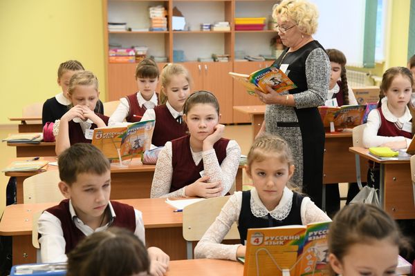 Можно ли в школу в 6 лет. Вечерняя школа Барнаул 6. Вечерний Барнаул 144 школа.