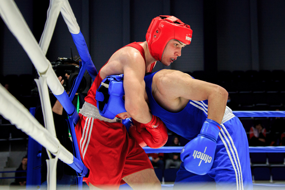 Первенство по боксу. Первенство по боксу Барнаул 2010. Первенство Новосибирской области по боксу 2004-05. Первенство Ивановской области по боксу 2022 год бои. Первенство России по боксу Ашаханов Масхуд.